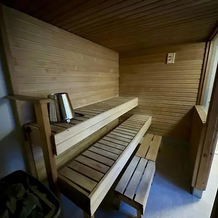 And Spacious For 4 With Sauna Lejlighed *