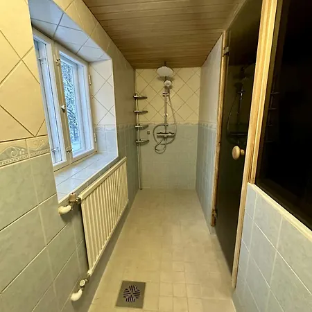 And Spacious For 4 With Sauna Apartment *