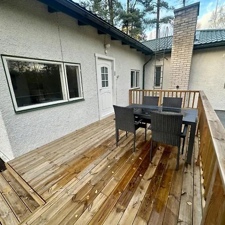 Lejlighed And Spacious For 4 With Sauna