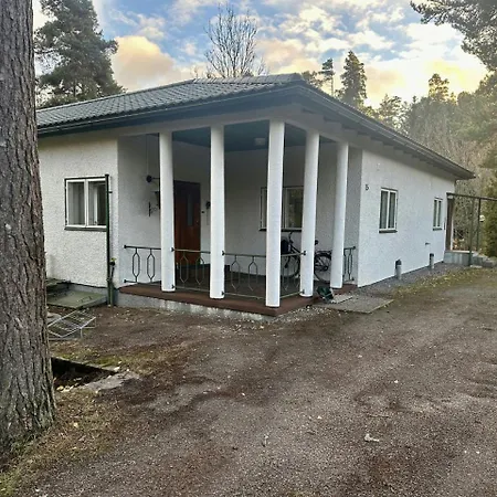 Lejlighed And Spacious For 4 With Sauna *